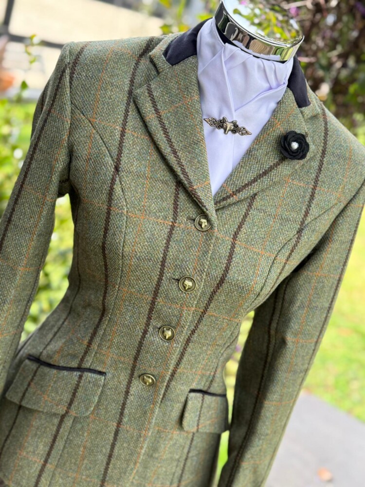 Green Tweed / Black Trim