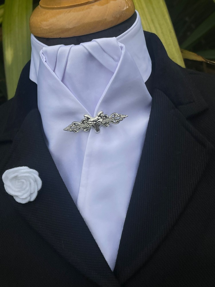 Silver Fox/Scroll Stock Pin